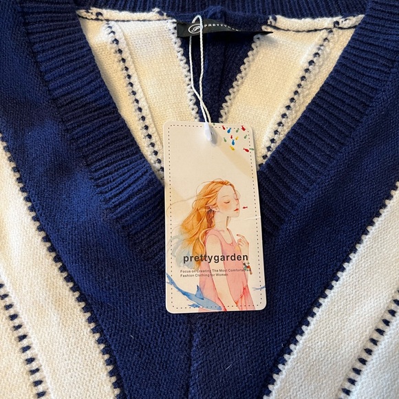 Sweater - Picture 2 of 3